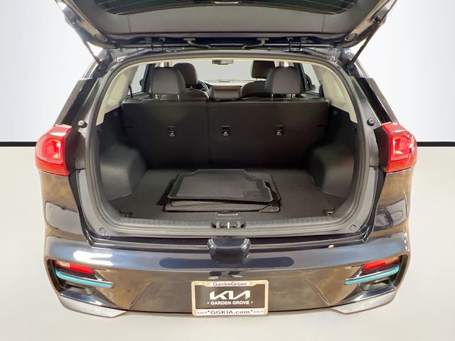 Vehicle image 11 of 32