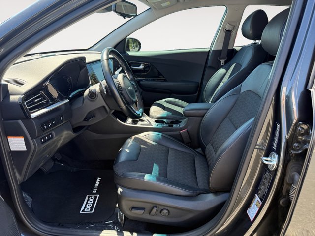 Vehicle image 14 of 20