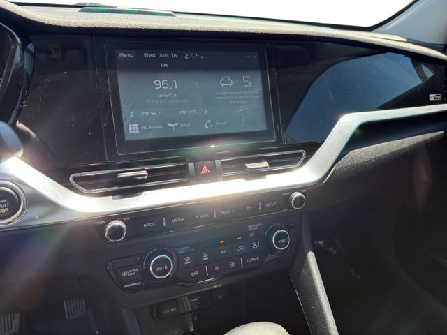 Vehicle image 18 of 20