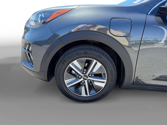 Vehicle image 10 of 20