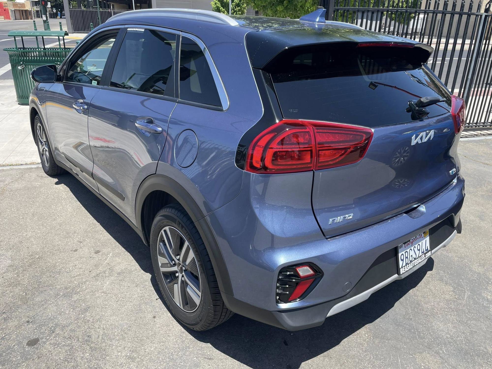 Vehicle image 7 of 13