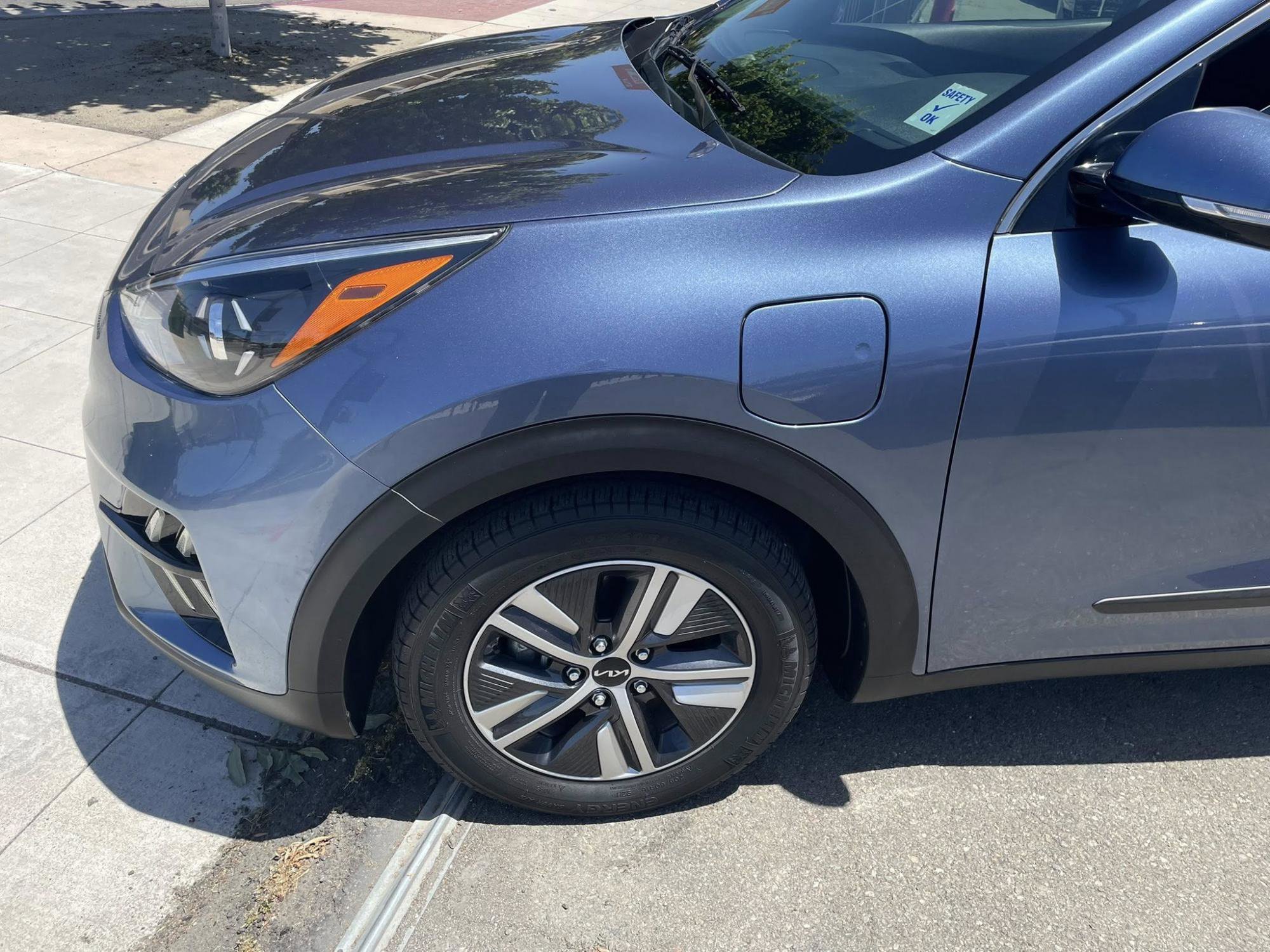 Vehicle image 8 of 13
