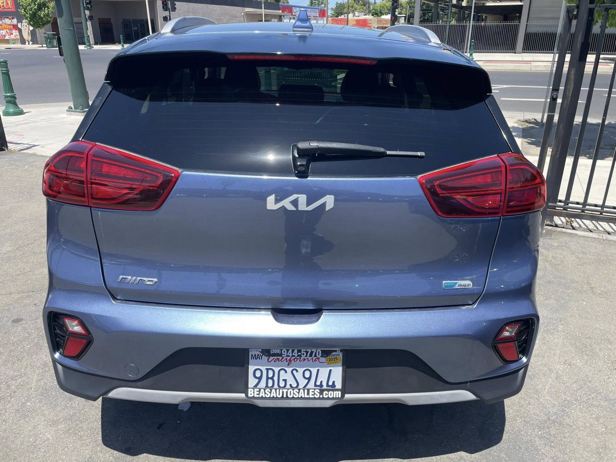 Vehicle image 6 of 13