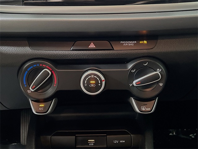 Vehicle image 23 of 42