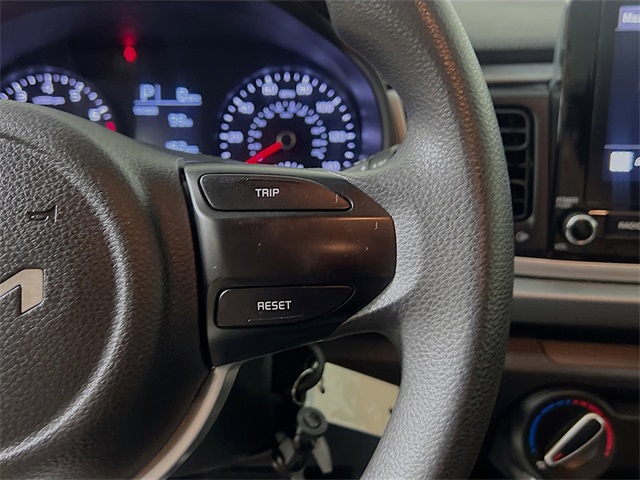 Vehicle image 17 of 42