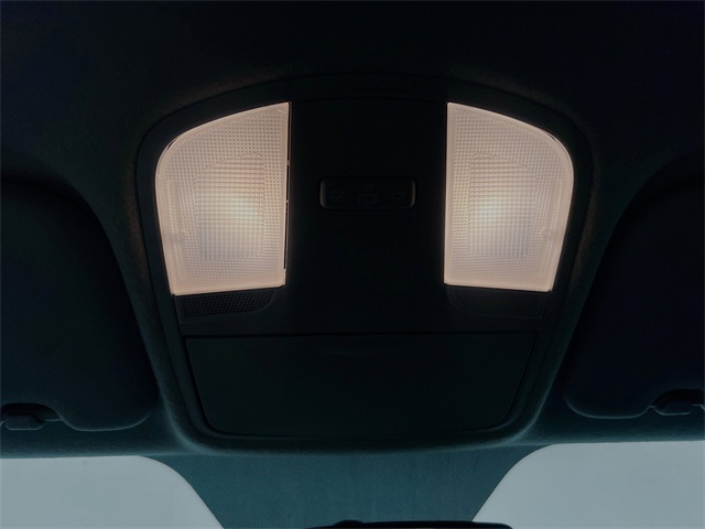 Vehicle image 18 of 42