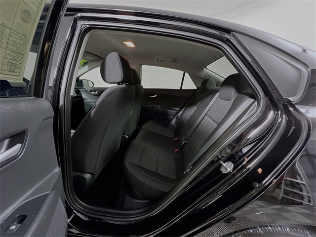 Vehicle image 26 of 42