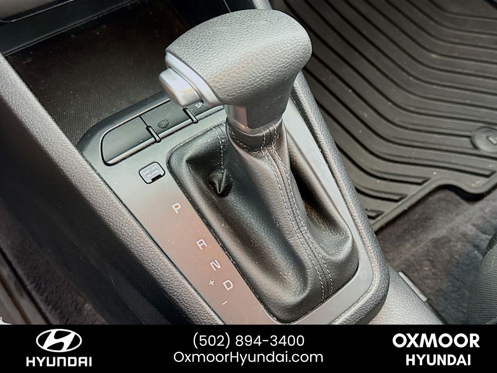 Vehicle image 13 of 29