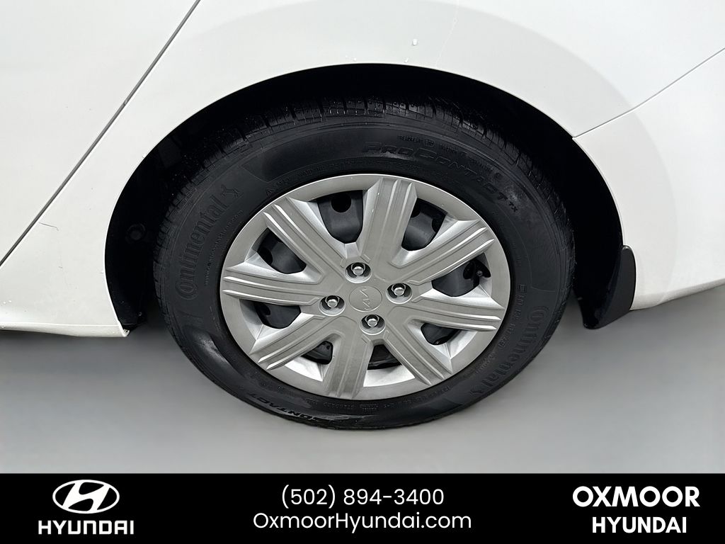 Vehicle image 26 of 29