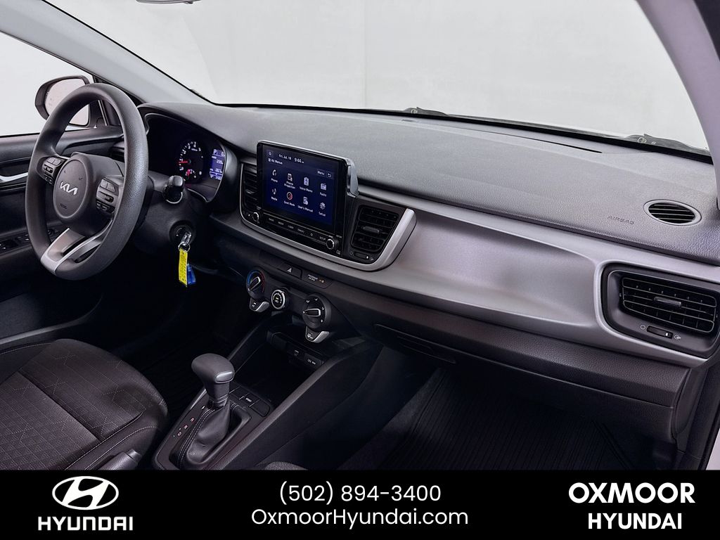 Vehicle image 19 of 29