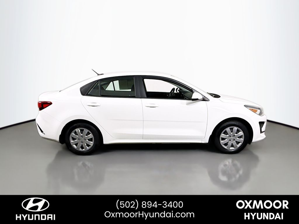 Vehicle image 4 of 29