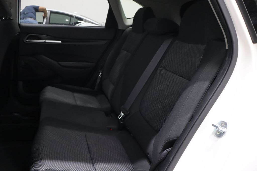 Vehicle image 9 of 37