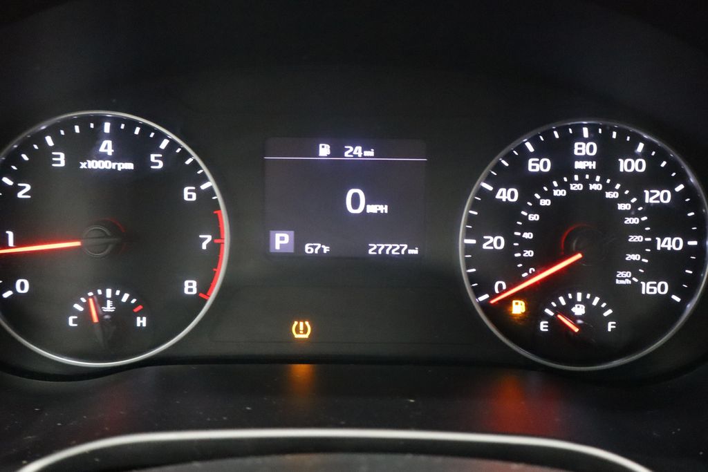 Vehicle image 20 of 37