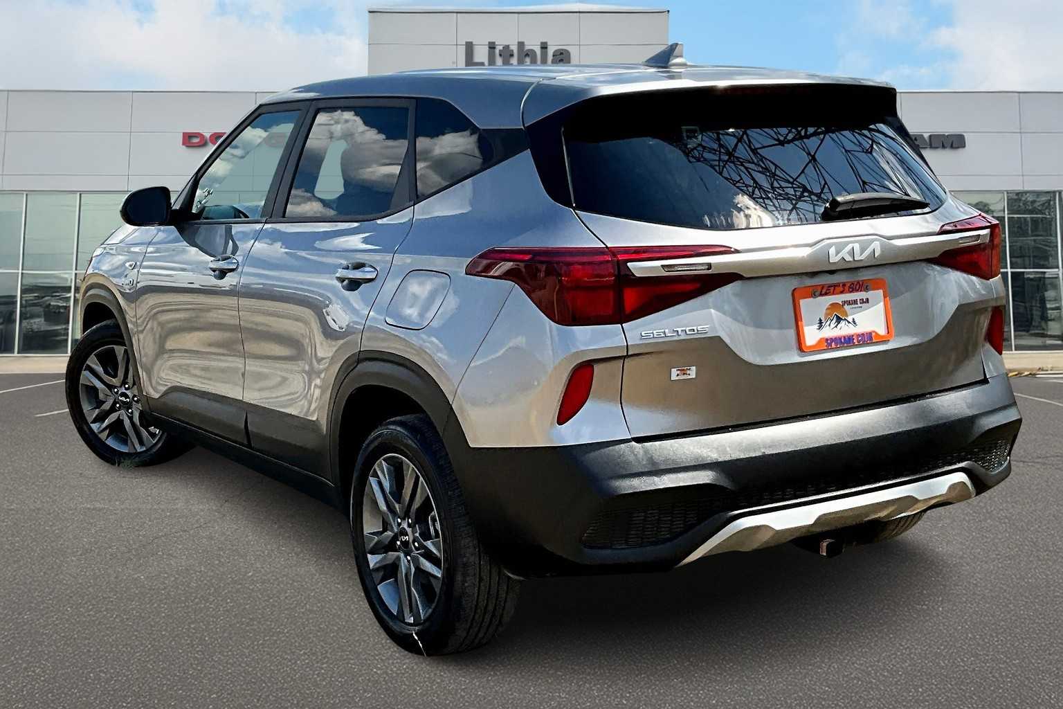 Vehicle image 6 of 30