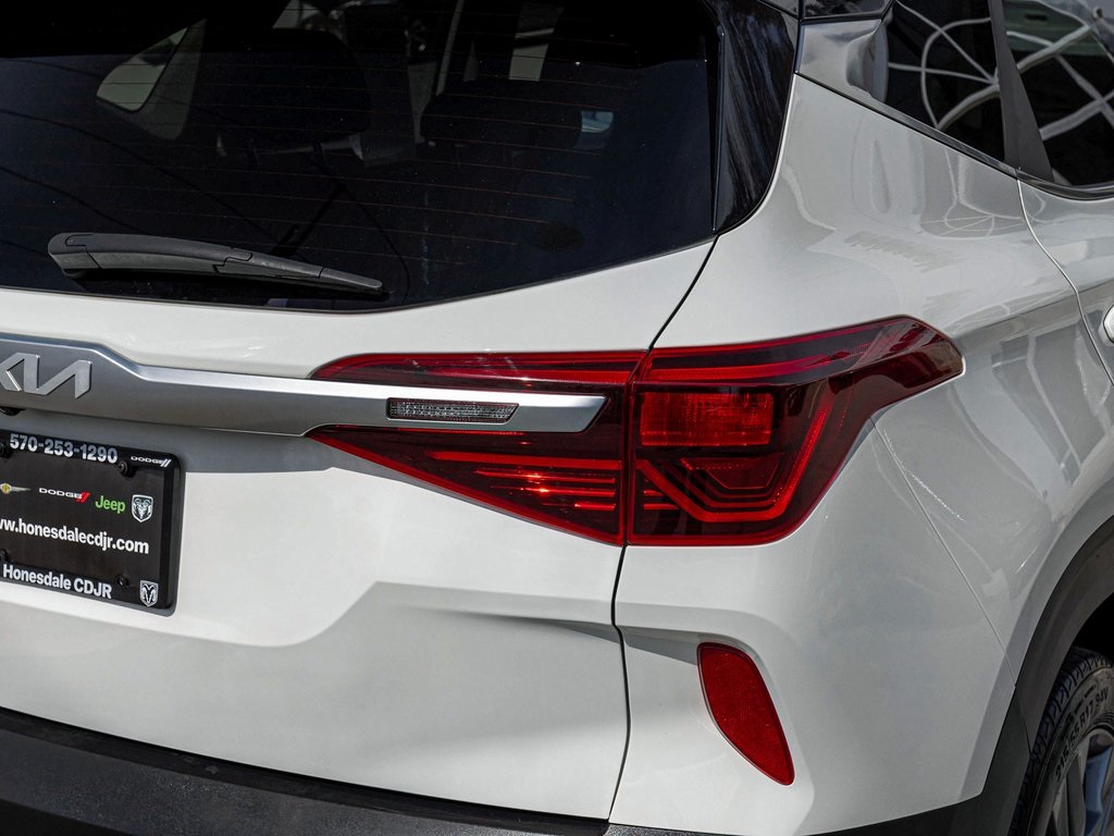Vehicle image 40 of 40
