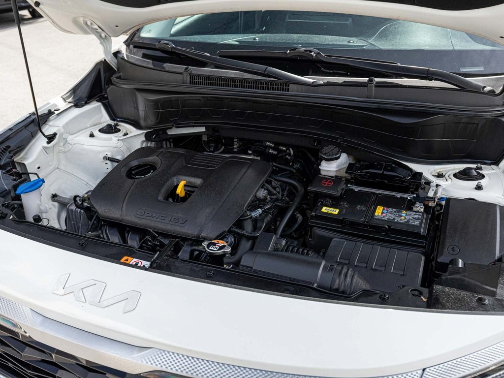 Vehicle image 36 of 40