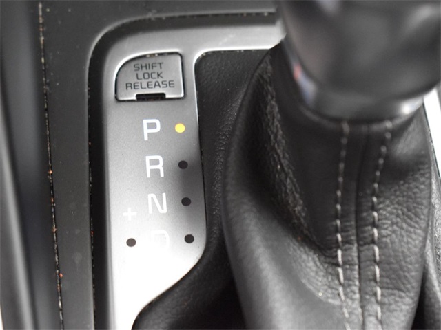 Vehicle image 42 of 48