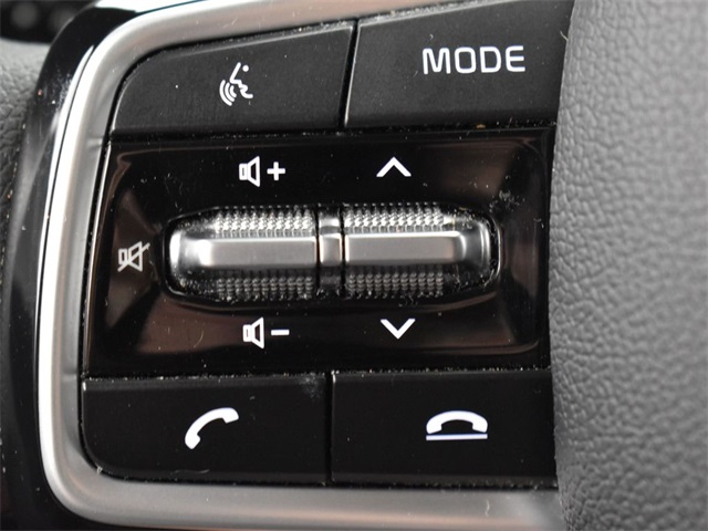 Vehicle image 43 of 48
