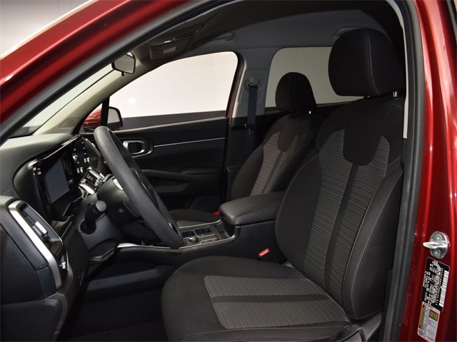 Vehicle image 29 of 48