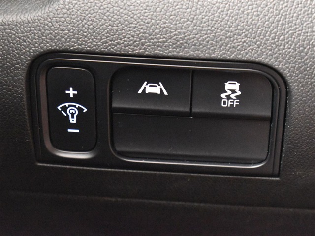 Vehicle image 40 of 48