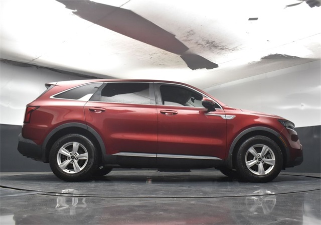 Vehicle image 9 of 48