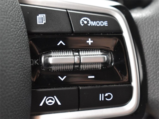 Vehicle image 47 of 48