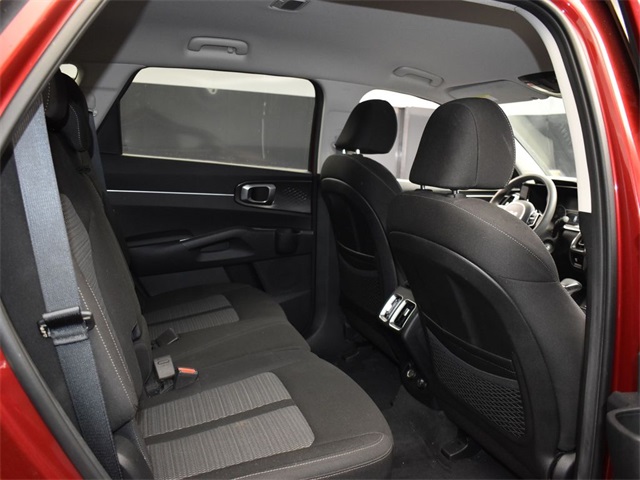 Vehicle image 28 of 48
