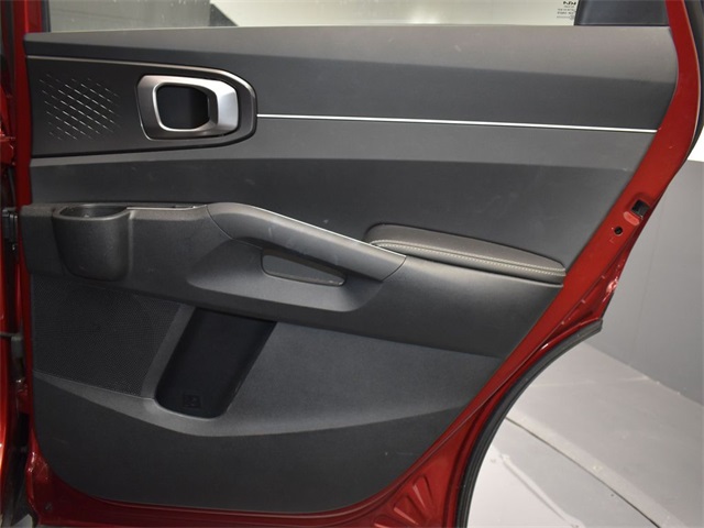 Vehicle image 39 of 48