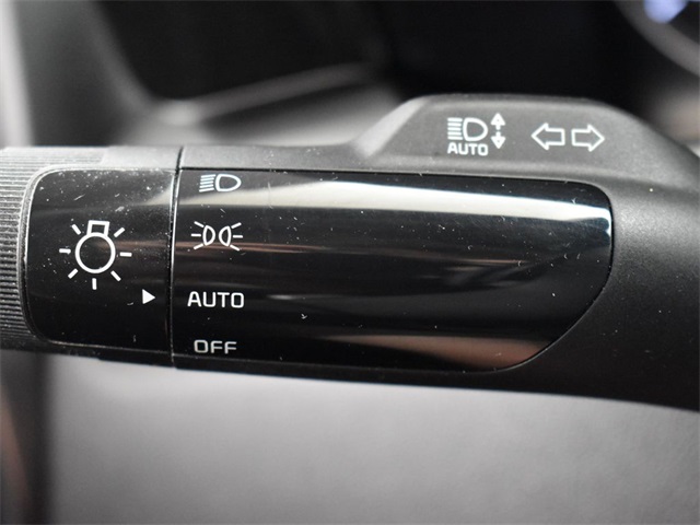 Vehicle image 34 of 48