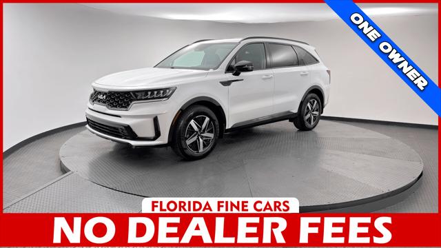 2022 Kia Sorento S Image 1 of 39