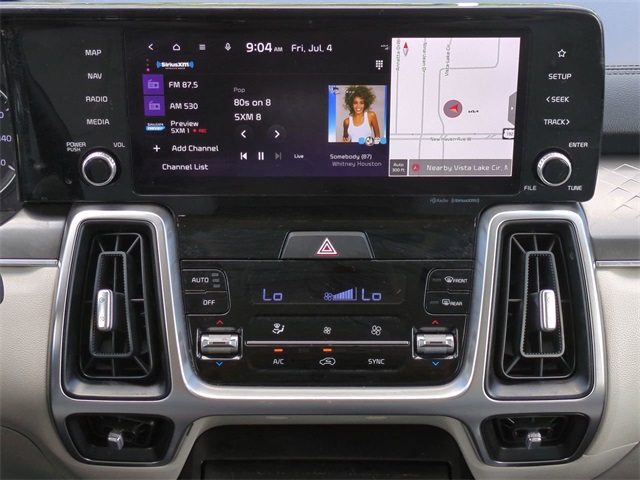 Vehicle image 17 of 30