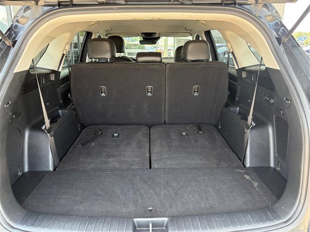 Vehicle image 13 of 44