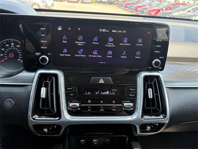 Vehicle image 24 of 44