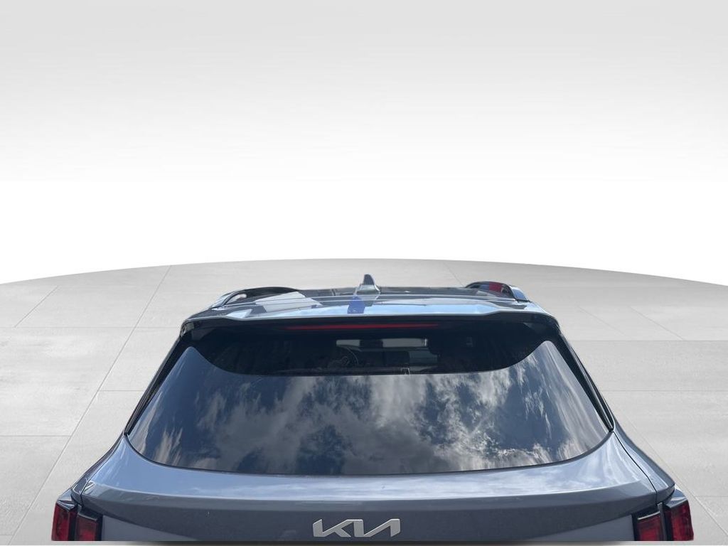Vehicle image 18 of 51