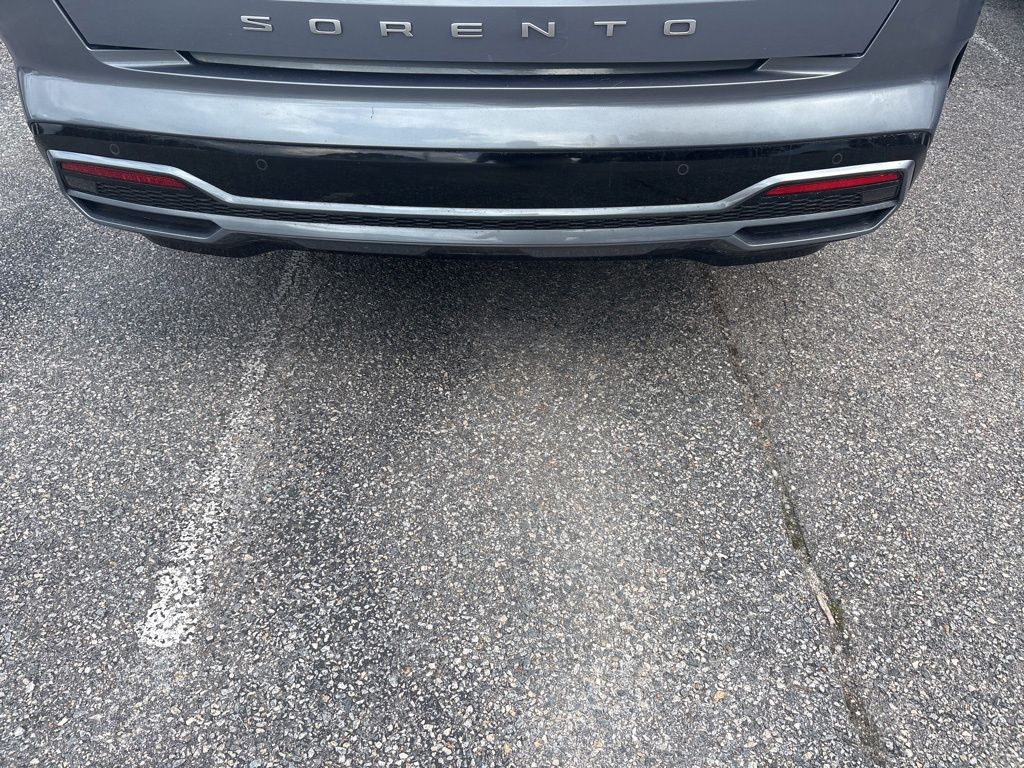 Vehicle image 27 of 51