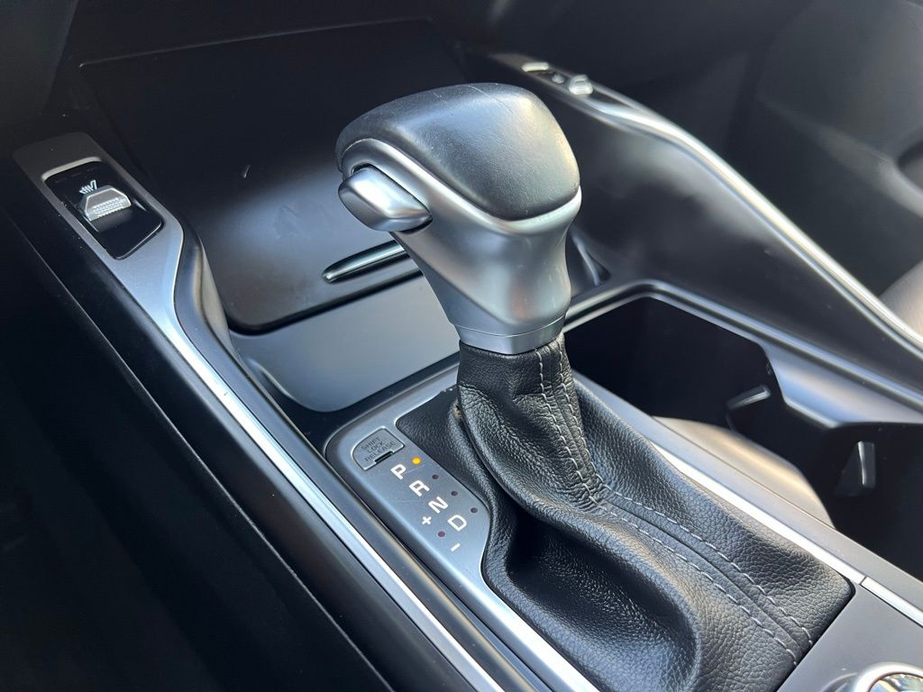Vehicle image 41 of 58