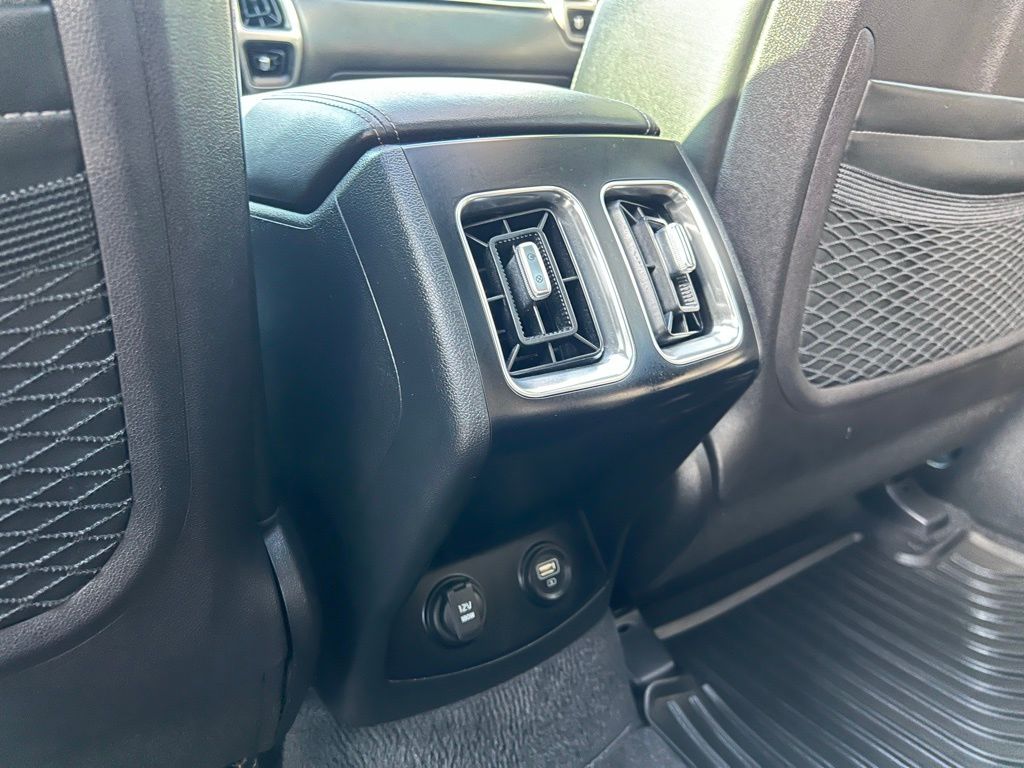 Vehicle image 48 of 58