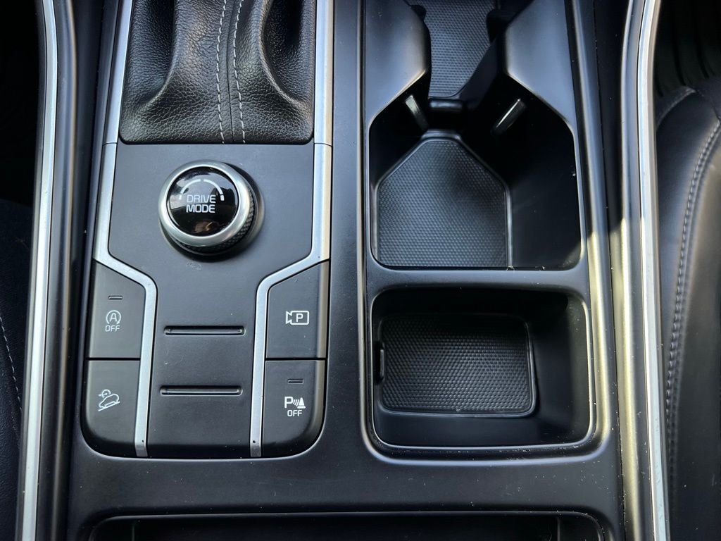 Vehicle image 51 of 58