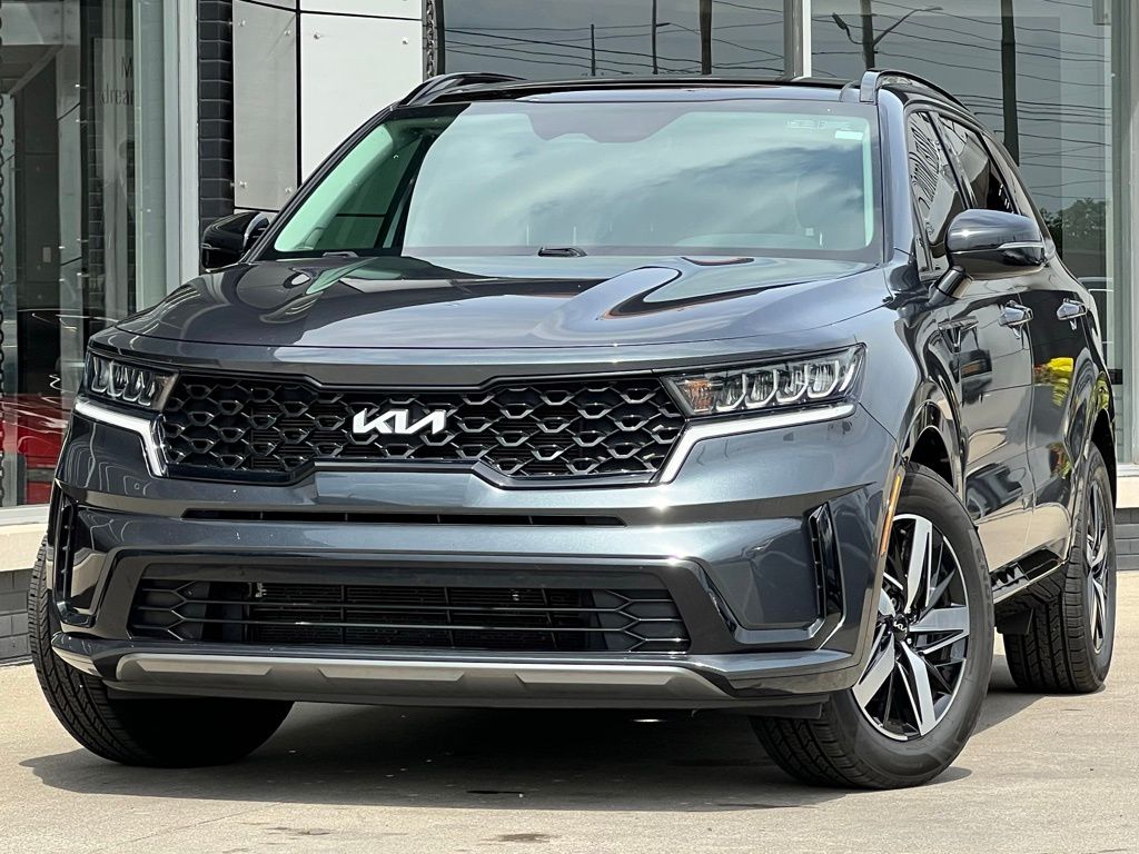 Vehicle image 2 of 58