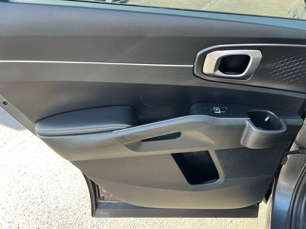 Vehicle image 44 of 58