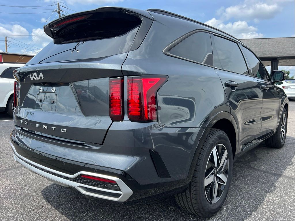 Vehicle image 9 of 58