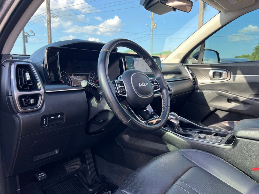 Vehicle image 29 of 58