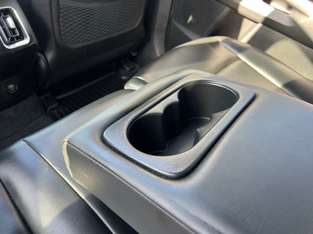 Vehicle image 52 of 58