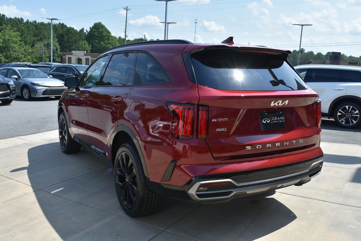 Vehicle image 10 of 38
