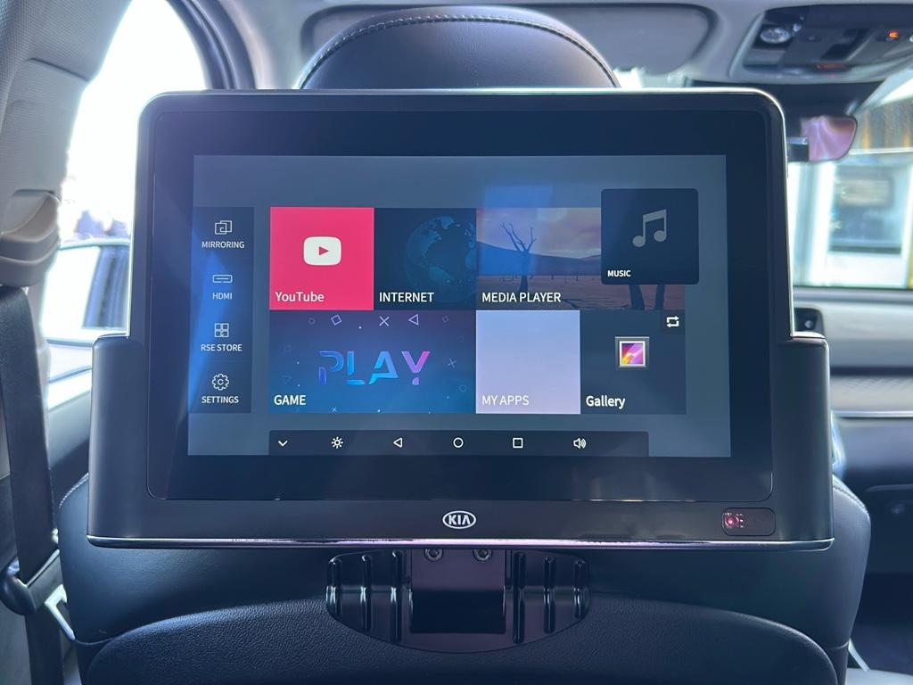 Vehicle image 20 of 31