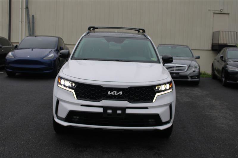 2022 Kia Sorento SX Image 2 of 22