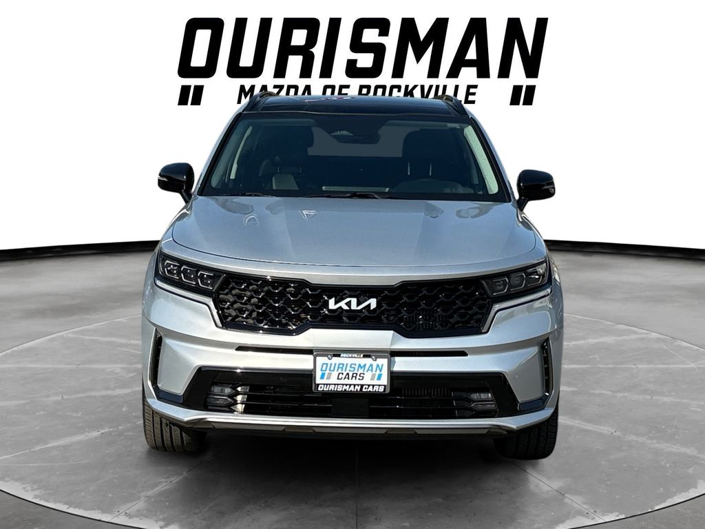 2022 Kia Sorento SX Image 2 of 29