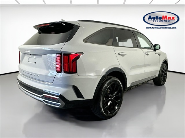 Vehicle image 5 of 42