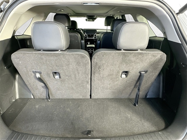 Vehicle image 29 of 42
