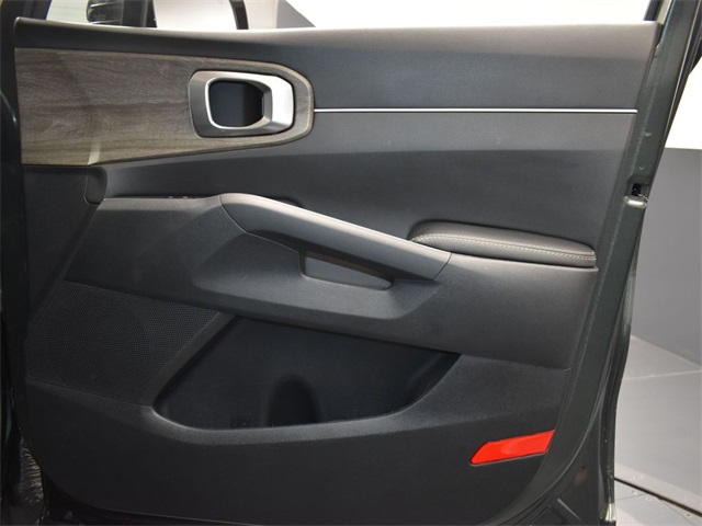 Vehicle image 42 of 50